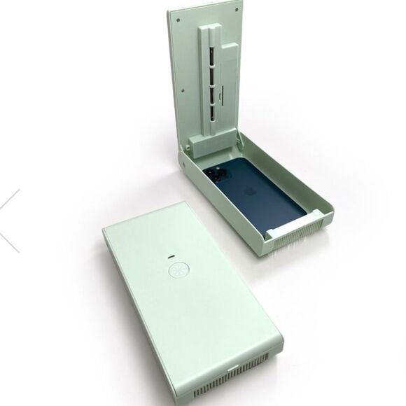 NWT Tech Candy UV Sanitizer in Light Mint - Picture 1 of 16